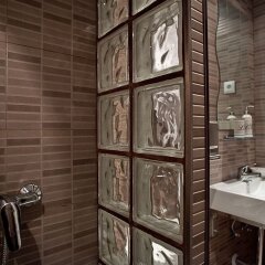 Отель Hostal Abel Victoriano Испания, Мадрид - 1 отзыв об отеле, цены и фото номеров - забронировать отель Hostal Abel Victoriano онлайн ванная фото 2