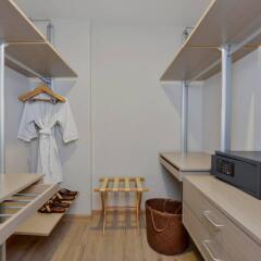 Отель At Mind Serviced Residence Pattaya сейф в номере