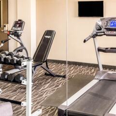 Отель Comfort Inn Downtown Charleston фитнесс-зал фото 3