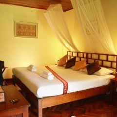 Отель Villa Nam Song Лаос, Вангвьенг - 1 отзыв об отеле, цены и фото номеров - забронировать отель Villa Nam Song онлайн комната для гостей