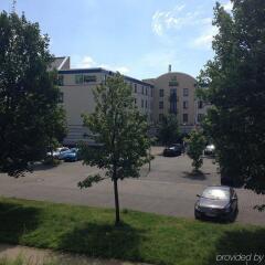 Отель Holiday Inn Express Dortmund парковка