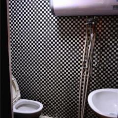 Отель Djmt Guest House- Xi'an Китай, Сиань - отзывы, цены и фото номеров - забронировать отель Djmt Guest House- Xi'an онлайн ванная