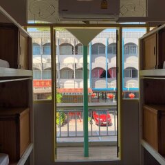 Отель Sleep Sheep Phuket Hostel Таиланд, Пхукет - отзывы, цены и фото номеров - забронировать отель Sleep Sheep Phuket Hostel онлайн питание фото 2