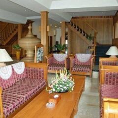 Отель Aye Thar Yar Golf Resort интерьер отеля