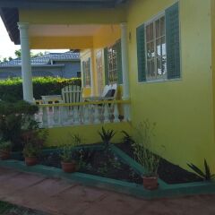 Отель Ocho Rios Almond Tree Villas Ямайка, Очо-Риос - отзывы, цены и фото номеров - забронировать отель Ocho Rios Almond Tree Villas онлайн балкон