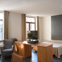 Отель Azimut Flathotel Aparthotel Бельгия, Брюссель - отзывы, цены и фото номеров - забронировать отель Azimut Flathotel Aparthotel онлайн комната для гостей фото 3