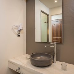 Atrion Hotel in Agia Marina, Greece from 75$, photos, reviews - zenhotels.com bathroom