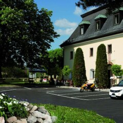 Hotel Restaurant Kaiserhof Аниф парковка
