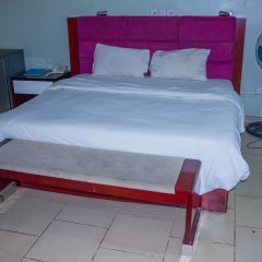 Folade Hotels in Ikeja, Nigeria from 69$, photos, reviews - zenhotels.com guestroom