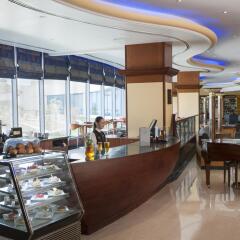 Отель Occidental Sharjah Grand питание