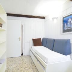 Апартаменты Calle Del Forno Apartment комната для гостей фото 2