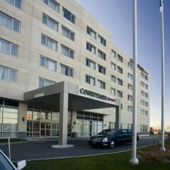 Отель Courtyard by Marriott Montreal Airport Канада, Монреаль - отзывы, цены и фото номеров - забронировать отель Courtyard by Marriott Montreal Airport онлайн парковка