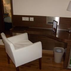 Отель Best Western La Joliette в номере фото 2