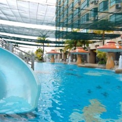 Отель The Gurney Resort Hotel & Residences Малайзия, Пенанг - 1 отзыв об отеле, цены и фото номеров - забронировать отель The Gurney Resort Hotel & Residences онлайн бассейн фото 3