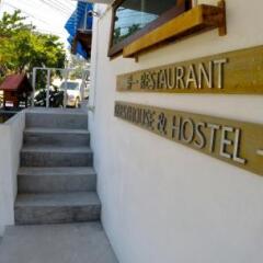 Отель Neptune Hostel Таиланд, Мэй-Хаад-Бэй - отзывы, цены и фото номеров - забронировать отель Neptune Hostel онлайн парковка