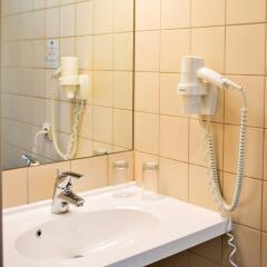 Отель Memel Hotel Литва, Клайпеда - 7 отзывов об отеле, цены и фото номеров - забронировать отель Memel Hotel онлайн ванная