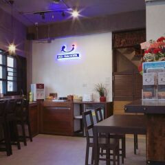 Luck-Yimm Hostel - Adults Only Бангкок гостиничный бар