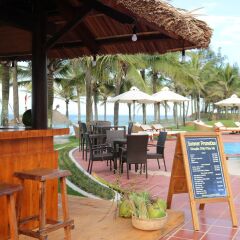 Отель Agribank Hoi An Beach Resort гостиничный бар