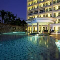 Отель Centara Nova Hotel & Spa Pattaya Таиланд, Паттайя - отзывы, цены и фото номеров - забронировать отель Centara Nova Hotel & Spa Pattaya онлайн бассейн фото 3