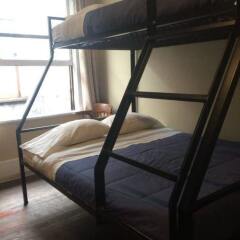 Отель The Cambie Hostel Gastown Канада, Ванкувер - отзывы, цены и фото номеров - забронировать отель The Cambie Hostel Gastown онлайн фитнесс-зал
