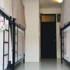 De Talak Hostel Бангкок фитнесс-зал