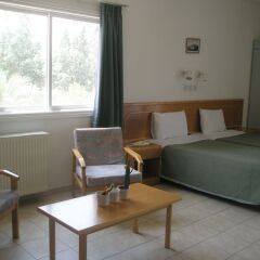 DebbieXenia Hotel Apartments комната для гостей фото 12