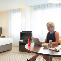 Отель Novotel Suites Cannes Centre Франция, Канны - 10 отзывов об отеле, цены и фото номеров - забронировать отель Novotel Suites Cannes Centre онлайн комната для гостей фото 5