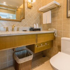 Отель Shanghai Fliport Garden Hotel Китай, Шанхай - отзывы, цены и фото номеров - забронировать отель Shanghai Fliport Garden Hotel онлайн ванная фото 2