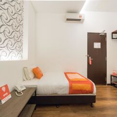 Отель OYO 127 The Reeds Hotel Малайзия, Куала-Лумпур - отзывы, цены и фото номеров - забронировать отель OYO 127 The Reeds Hotel онлайн комната для гостей фото 3