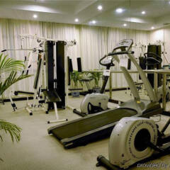 Jinjiang Nanjing Hotel фитнесс-зал фото 2