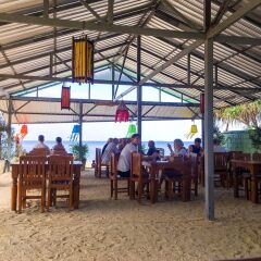 Отель Mermaid Beachfront Resort Ланта питание