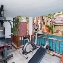 Отель New Patong Premier Resort спортивное сооружение