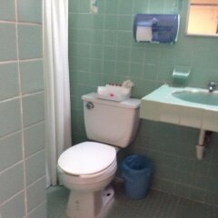 Hotel Zihuatanejo Centro ванная