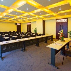 Отель Colour Inn - She Kou Branch Китай, Шэньчжэнь - отзывы, цены и фото номеров - забронировать отель Colour Inn - She Kou Branch онлайн помещение для мероприятий