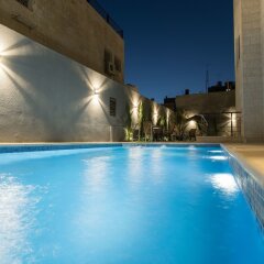 Shams al weibdeh hotel apartment бассейн
