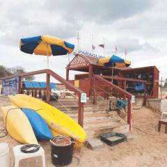 Dome Beach Hotel and Resort пляж