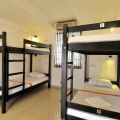 Отель Clock Inn Colombo фитнесс-зал