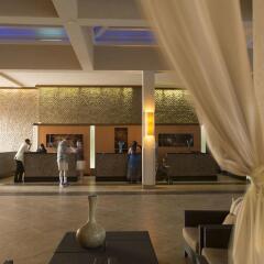 Отель Divi Village Golf and Beach Resort гостиничный бар