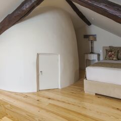 Апартаменты Casas do Porto - Ribeira Apartments сейф в номере