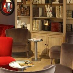 Отель Hôtel Moliere развлечения