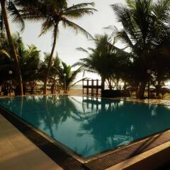 Lanka Beach Hotel бассейн фото 2