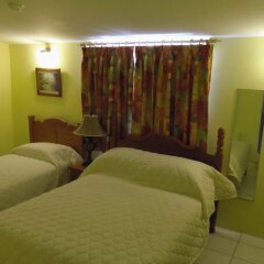 Airport Inn in Arouca, Trinidad and Tobago from 141$, photos, reviews - zenhotels.com guestroom photo 2
