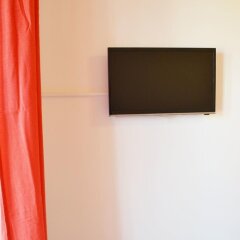 Отель La Luna Di Roma B&B сейф в номере