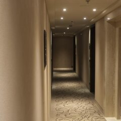 Отель Uptown Palace Италия, Милан - 10 отзывов об отеле, цены и фото номеров - забронировать отель Uptown Palace онлайн интерьер отеля фото 2