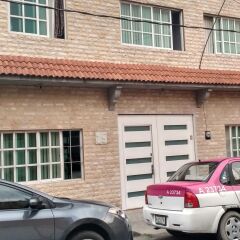 Отель Hostal Azteca Мехико парковка