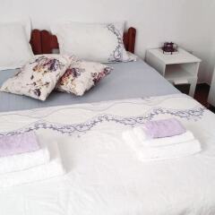 Medieval Rose Hotel сейф в номере