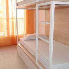 Отель HomeHolidaysRentals Apartamento Les Palmeres - Costa Brava Испания, Бланес - отзывы, цены и фото номеров - забронировать отель HomeHolidaysRentals Apartamento Les Palmeres - Costa Brava онлайн комната для гостей фото 3