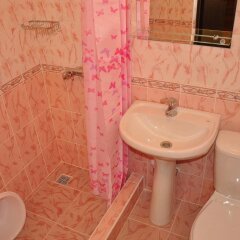 Гостиница Viktoriya Guest House в Анапе отзывы, цены и фото номеров - забронировать гостиницу Viktoriya Guest House онлайн Анапа ванная фото 2