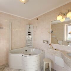 Отель Grand Hotel Villa Politi Италия, Сиракуза - 1 отзыв об отеле, цены и фото номеров - забронировать отель Grand Hotel Villa Politi онлайн ванная