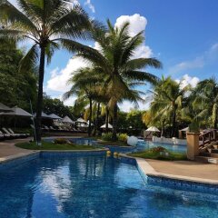 Отель Radisson Blu Hotel Cebu Филиппины, Лапу-Лапу - 1 отзыв об отеле, цены и фото номеров - забронировать отель Radisson Blu Hotel Cebu онлайн бассейн фото 2